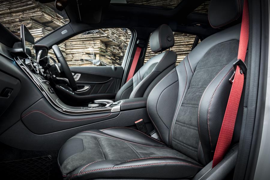  Mercedes-AMG GLC43 4Matic 2016 года  (UK) (фото 28 из 30)